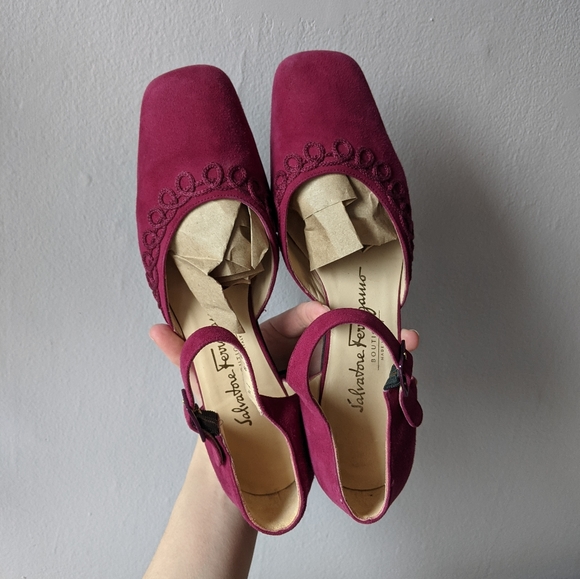 Salvatore Ferragamo Suede Heels - Picture 2 of 10